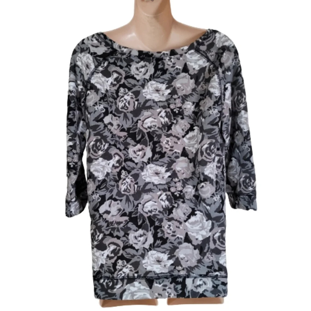 Dream Out Loud Floral Scoop Neck Sweatshirt Top with Gems Size Junior XL NEW - Picture 2 of 9